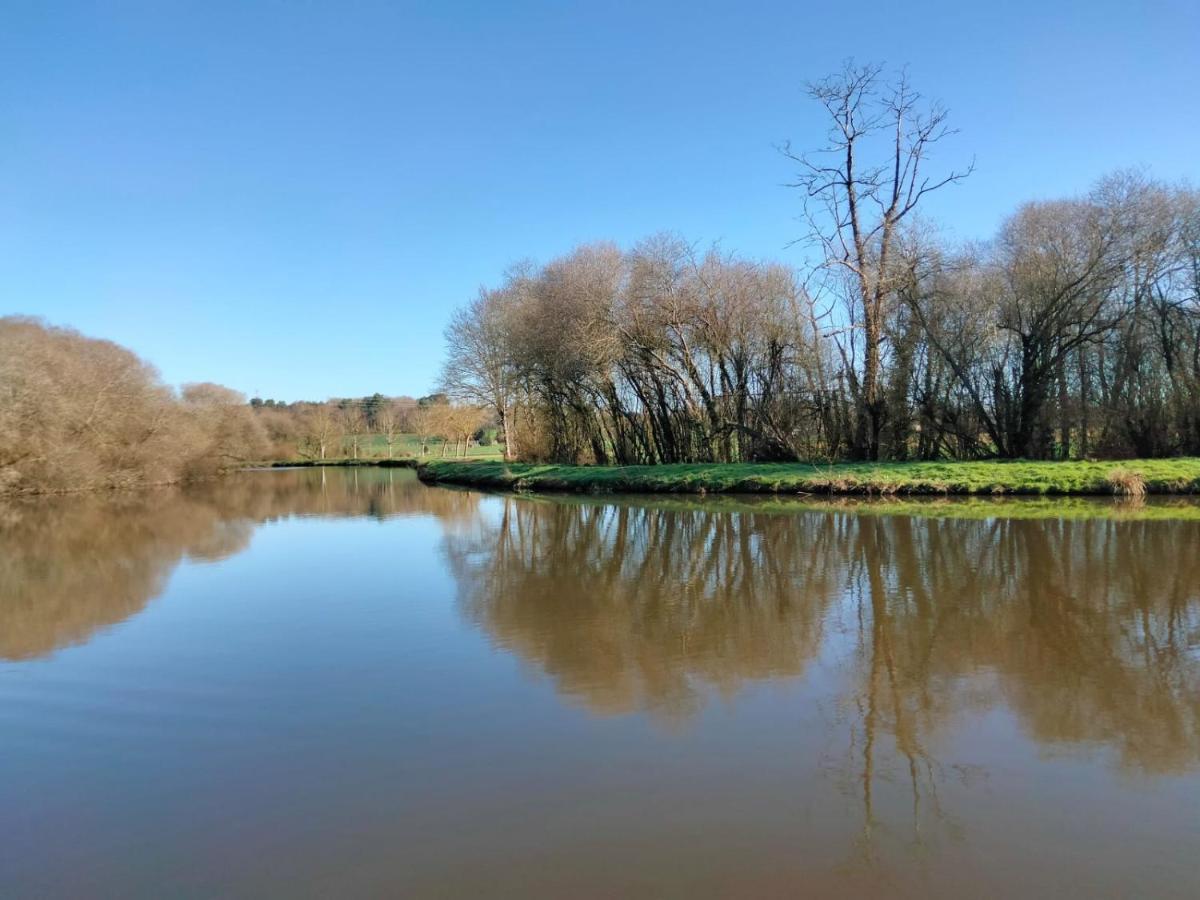 Hebergement Canal Val D'Oust 外观 照片