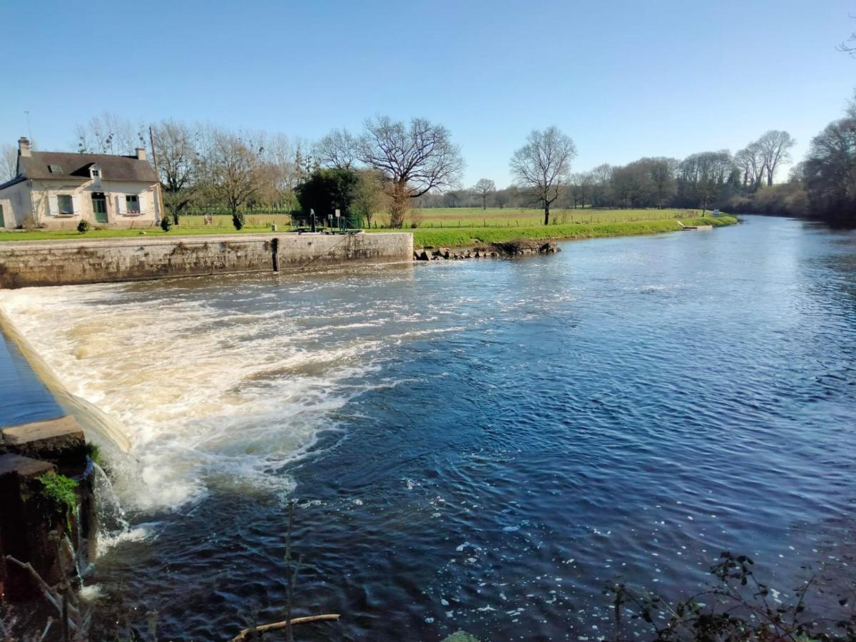 Hebergement Canal Val D'Oust 外观 照片